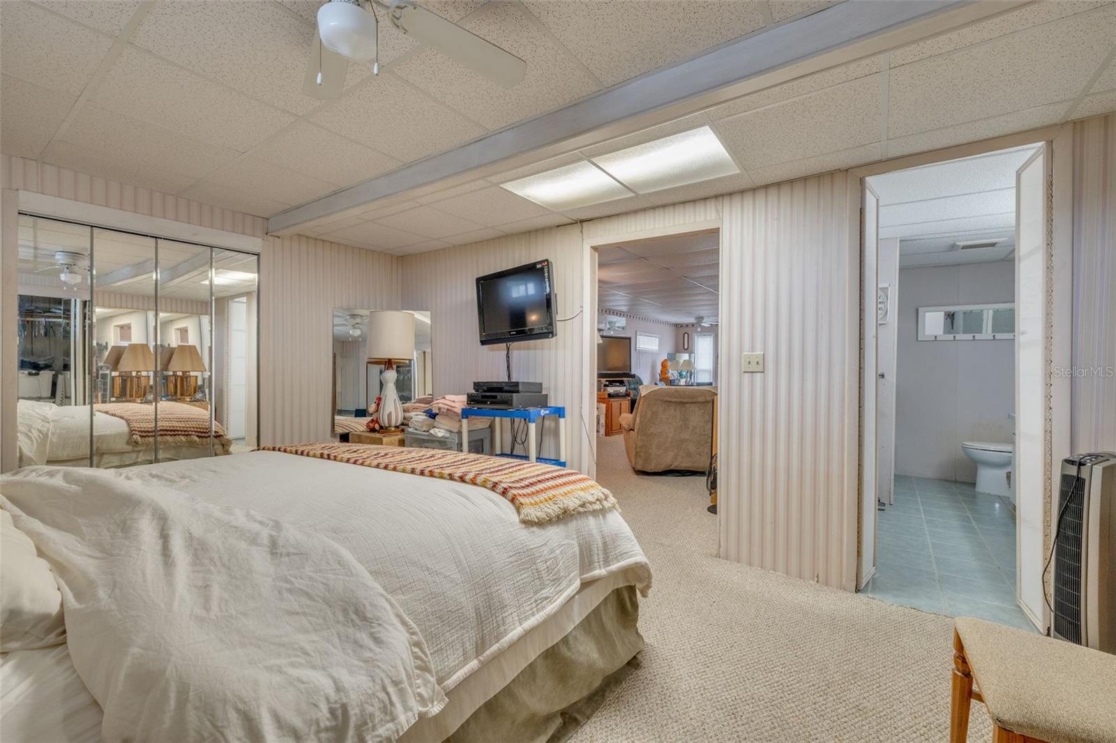 2865 E BAY DR — photo 34