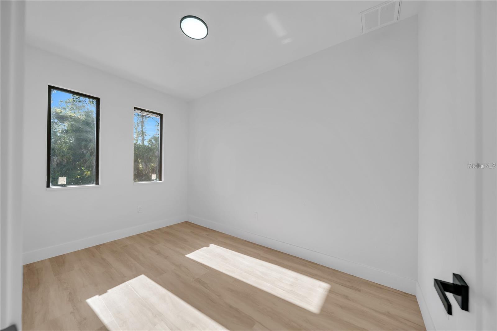 1274 RONALD ST — photo 15