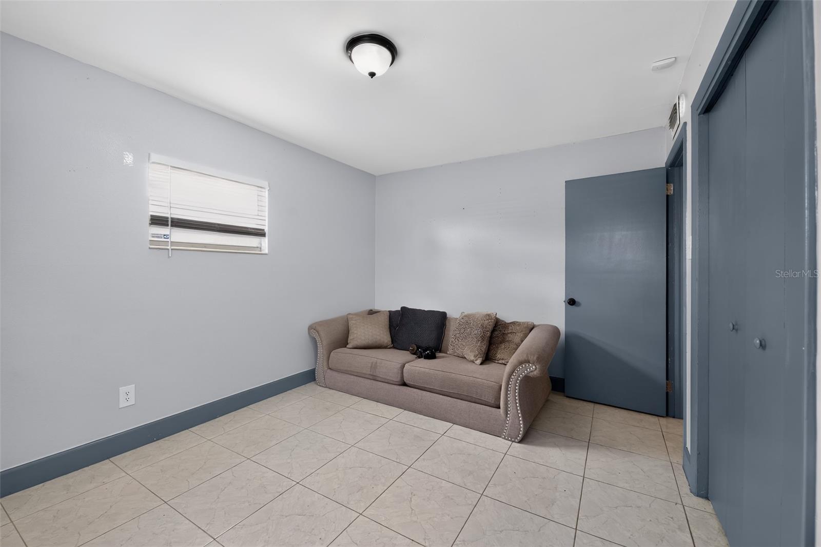 5005 STOLLS AVE — photo 10