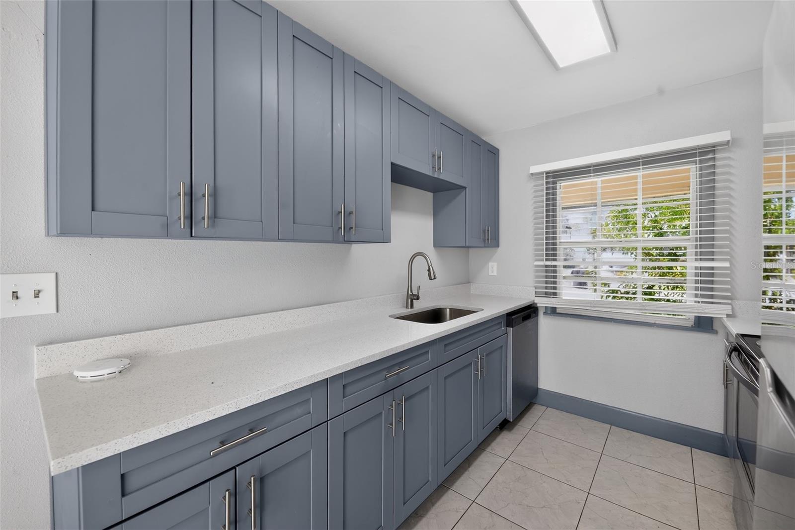 5005 STOLLS AVE — photo 23