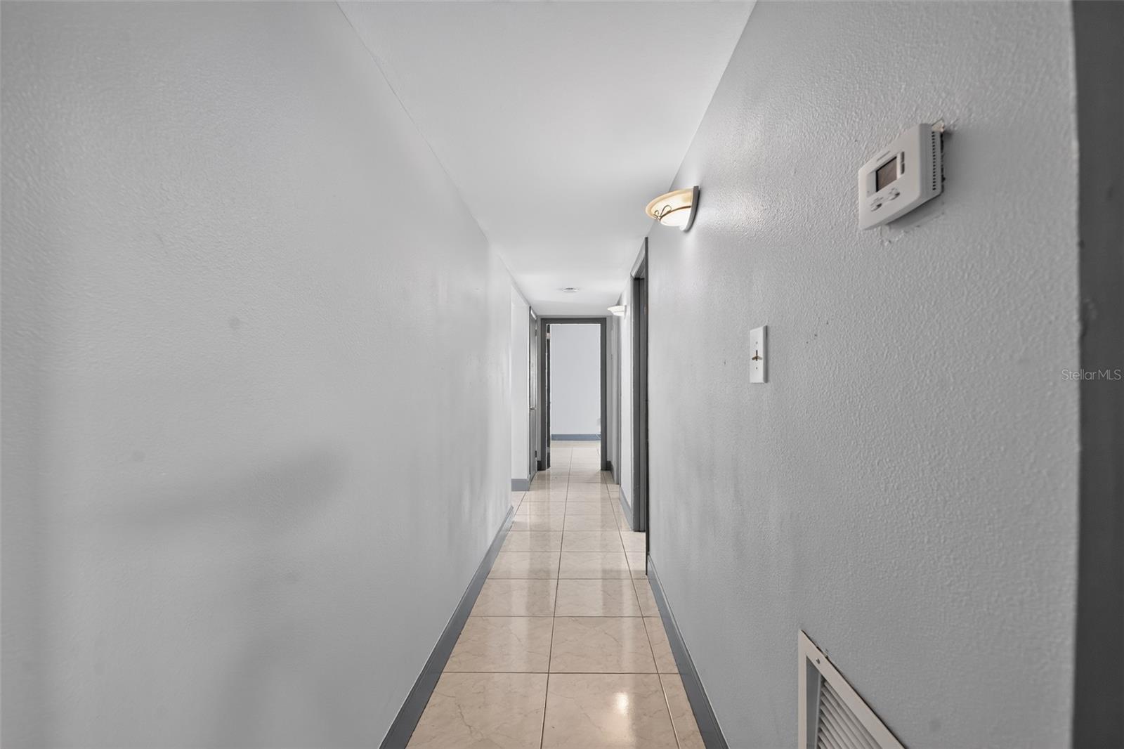 5005 STOLLS AVE — photo 4