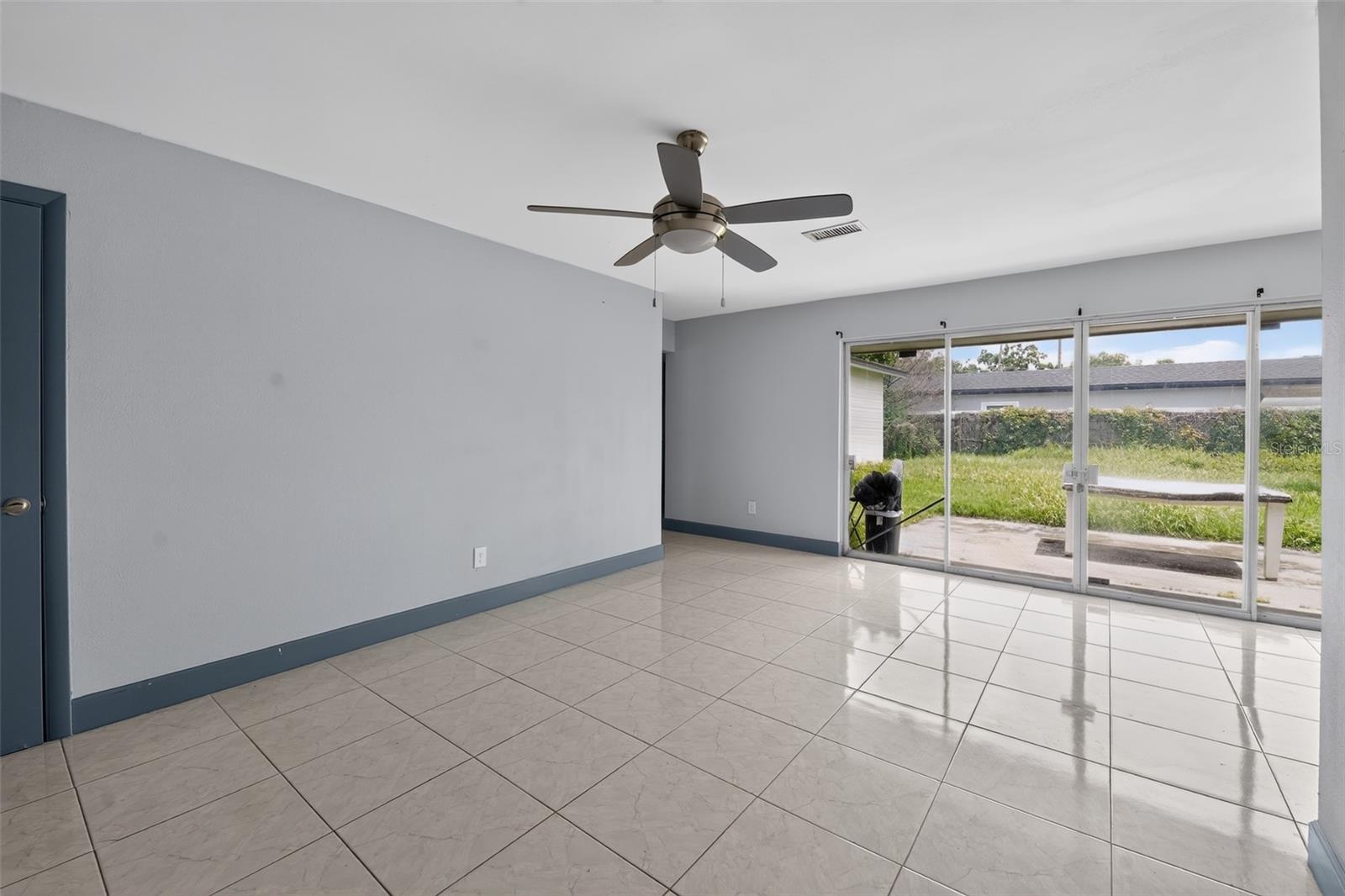 5005 STOLLS AVE — photo 14