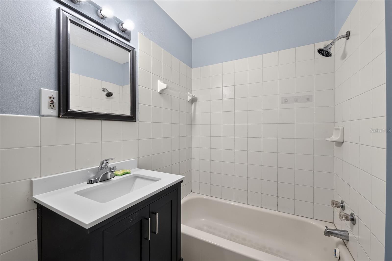 5005 STOLLS AVE — photo 40
