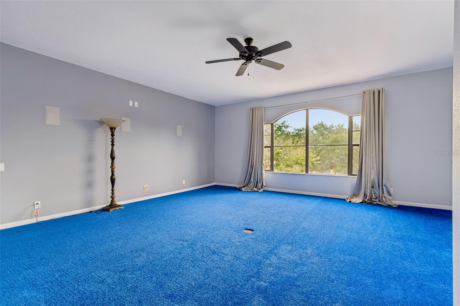15630 N HIMES AVE — photo 36