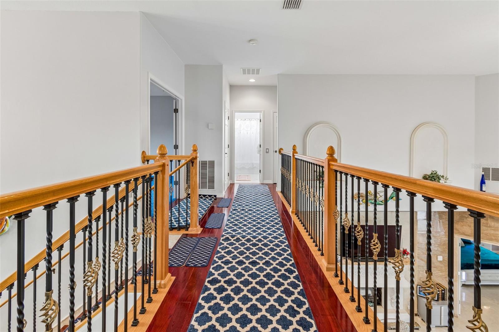 15630 N HIMES AVE — photo 33