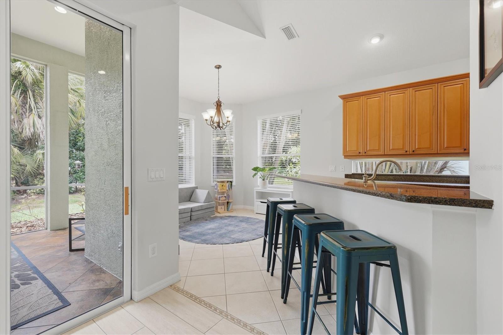5540 SIMONTON ST — photo 17
