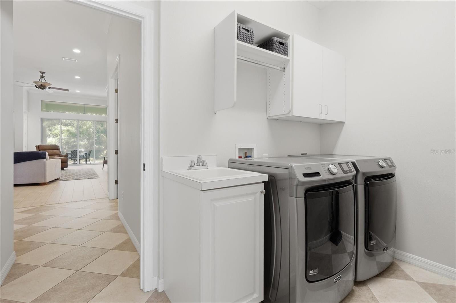 5540 SIMONTON ST — photo 26