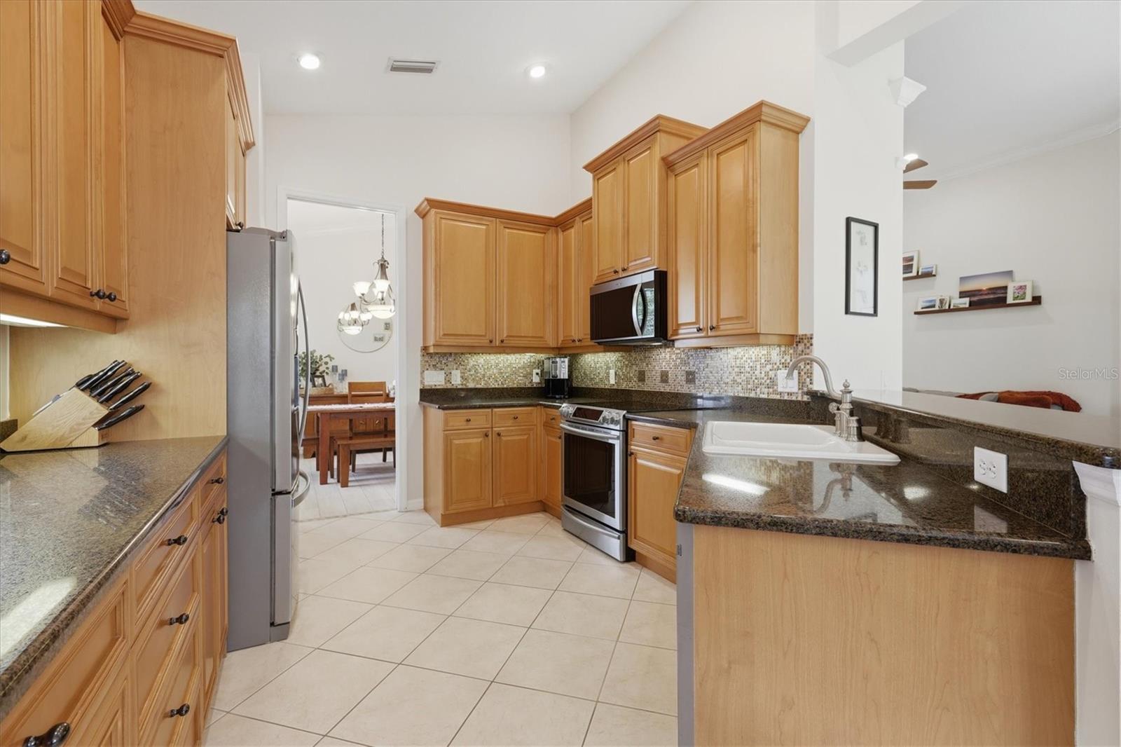 5540 SIMONTON ST — photo 13