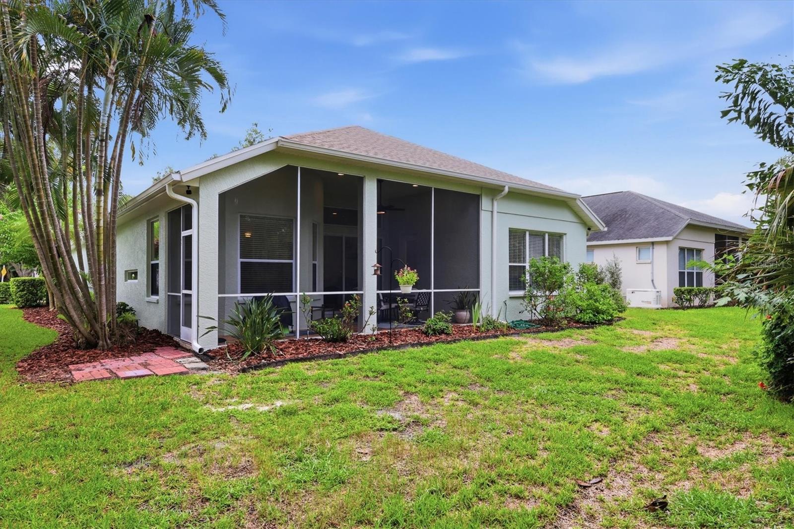 5540 SIMONTON ST — photo 28