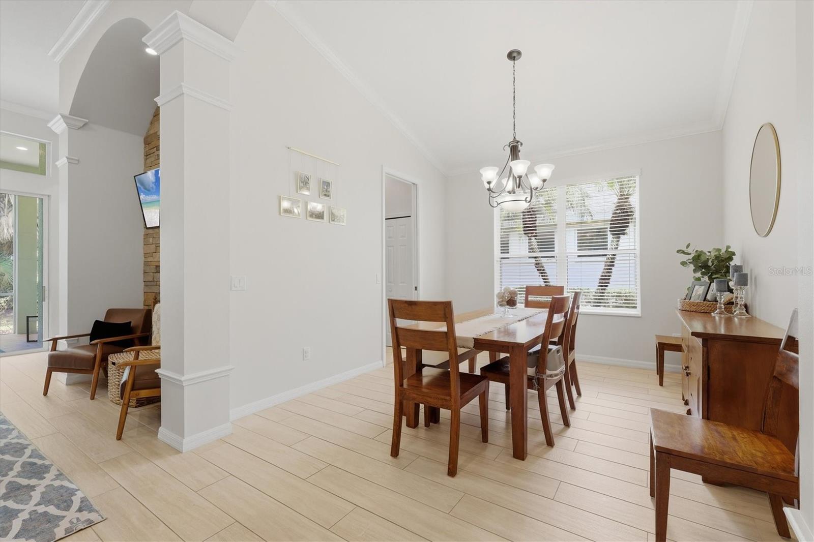 5540 SIMONTON ST — photo 12