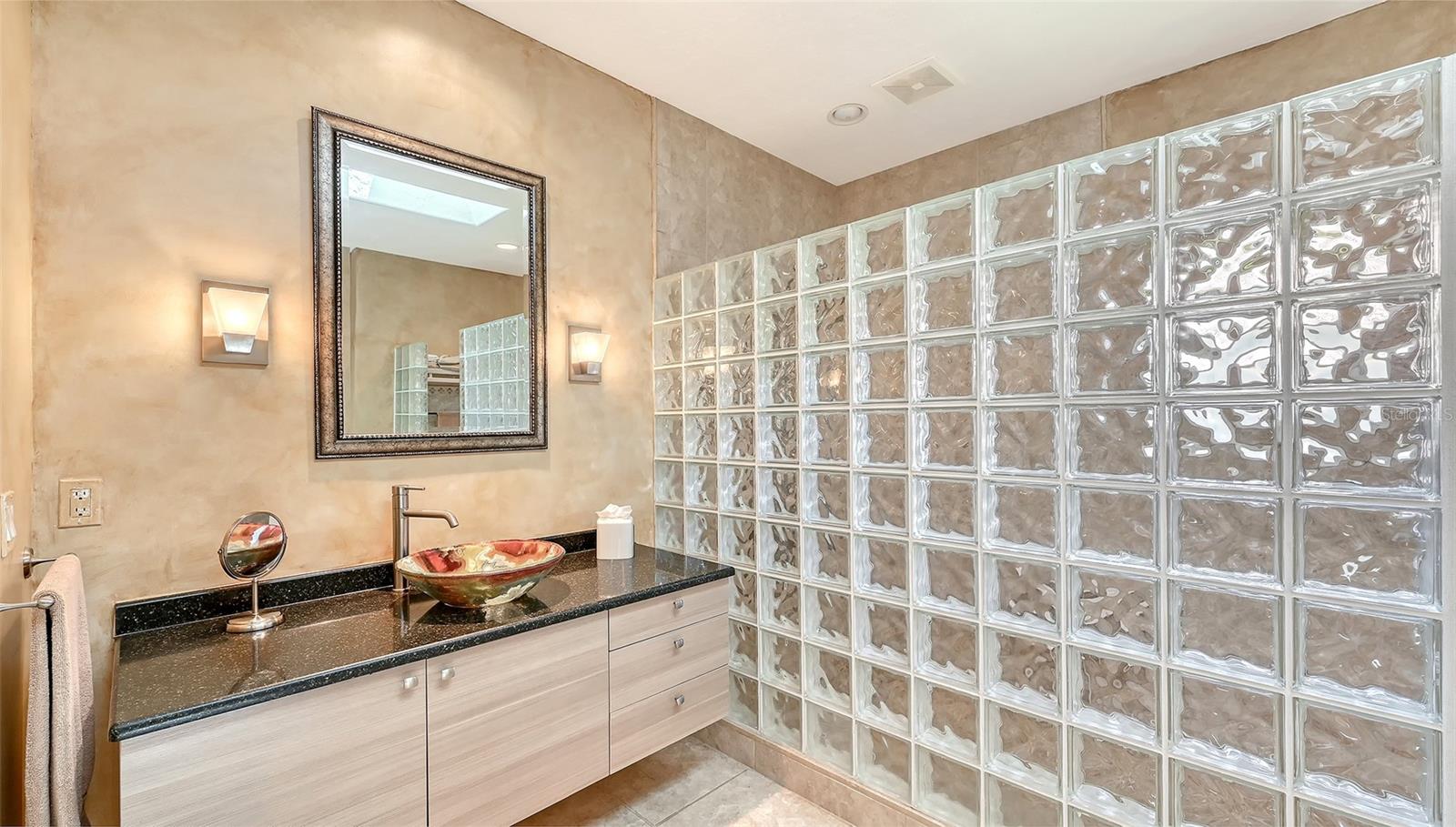 5476 GOLF POINTE DR — photo 38