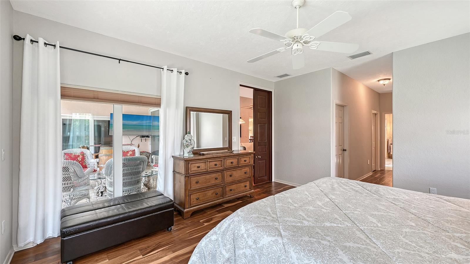 5476 GOLF POINTE DR — photo 36