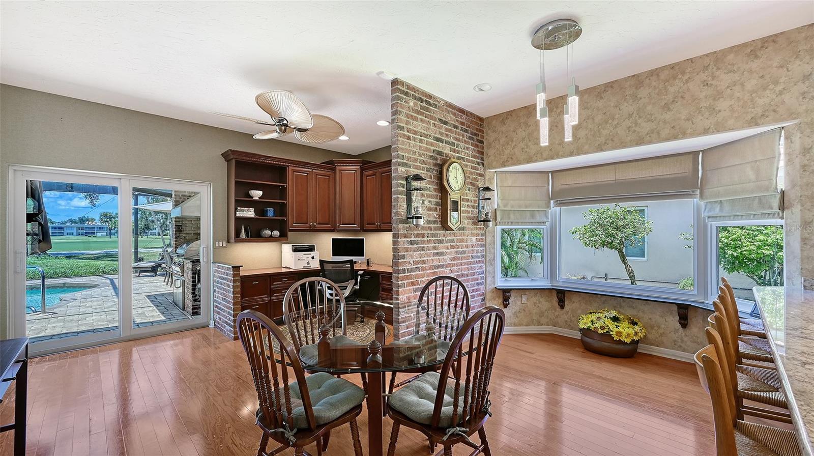 5476 GOLF POINTE DR — photo 24