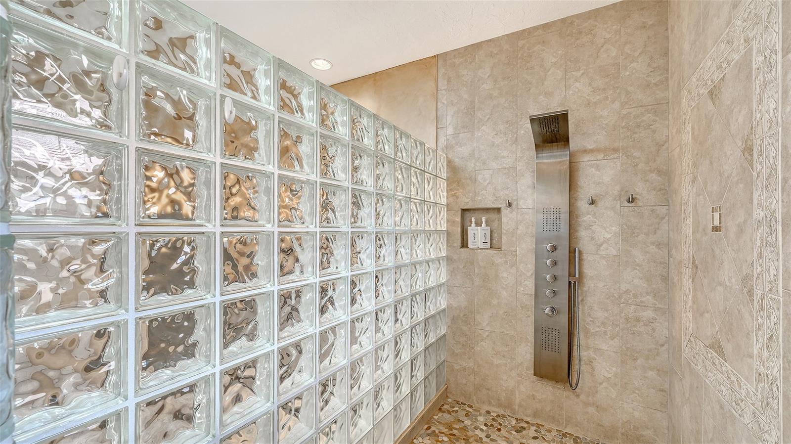 5476 GOLF POINTE DR — photo 39