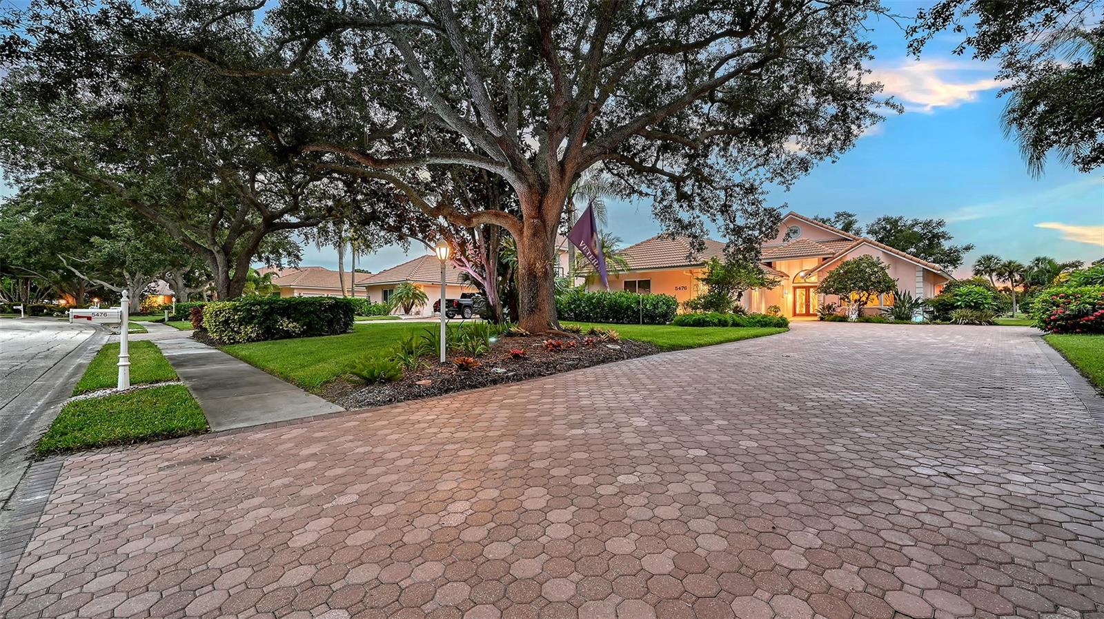 5476 GOLF POINTE DR — photo 71