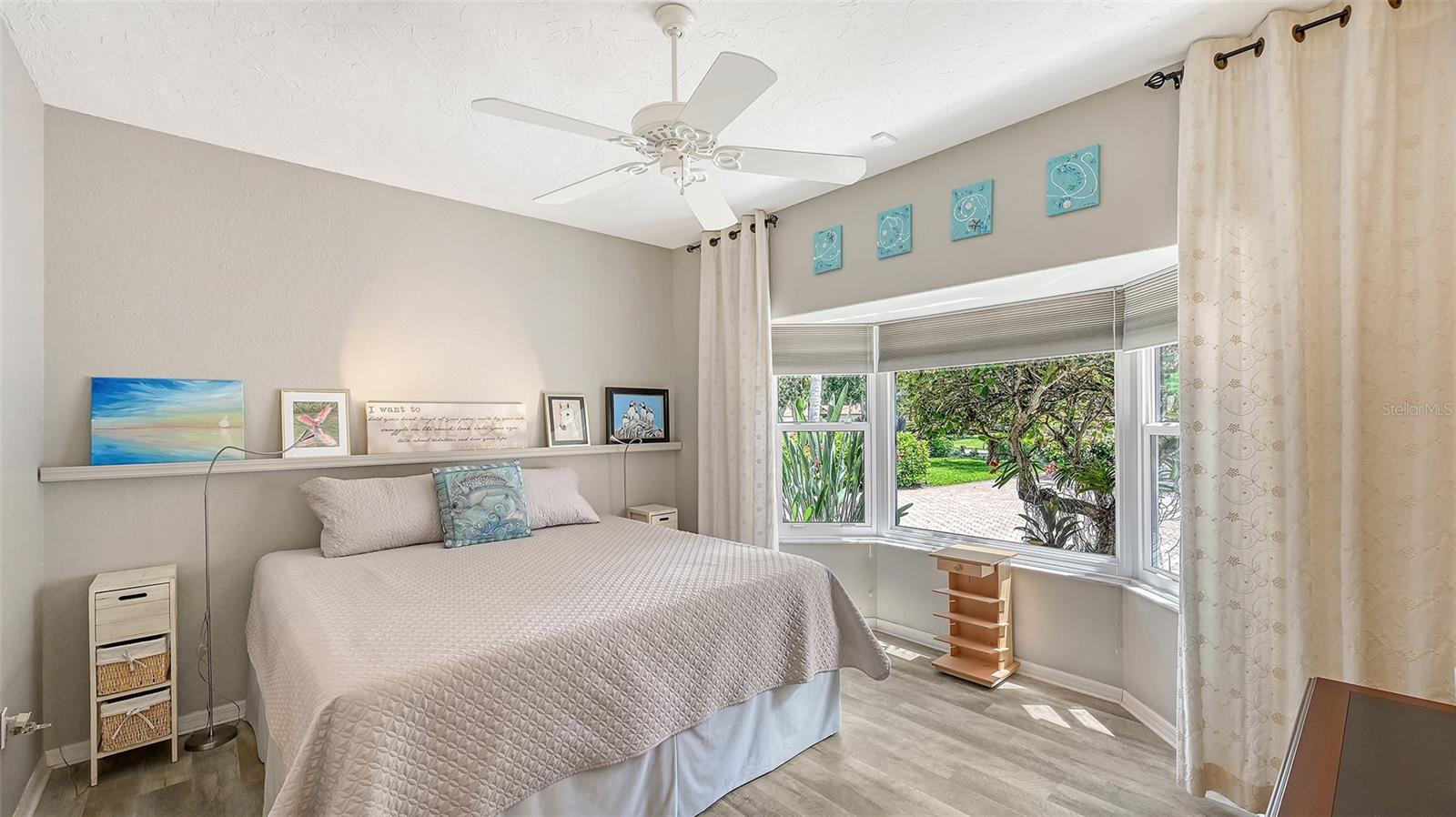 5476 GOLF POINTE DR — photo 31