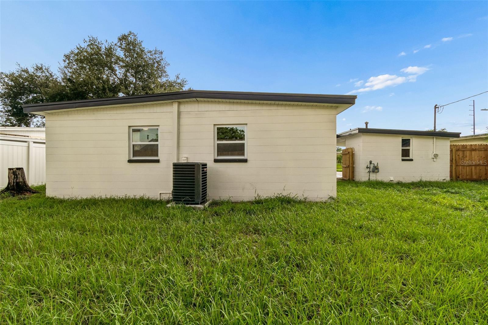 7812 EGYPT LAKE DR — photo 36