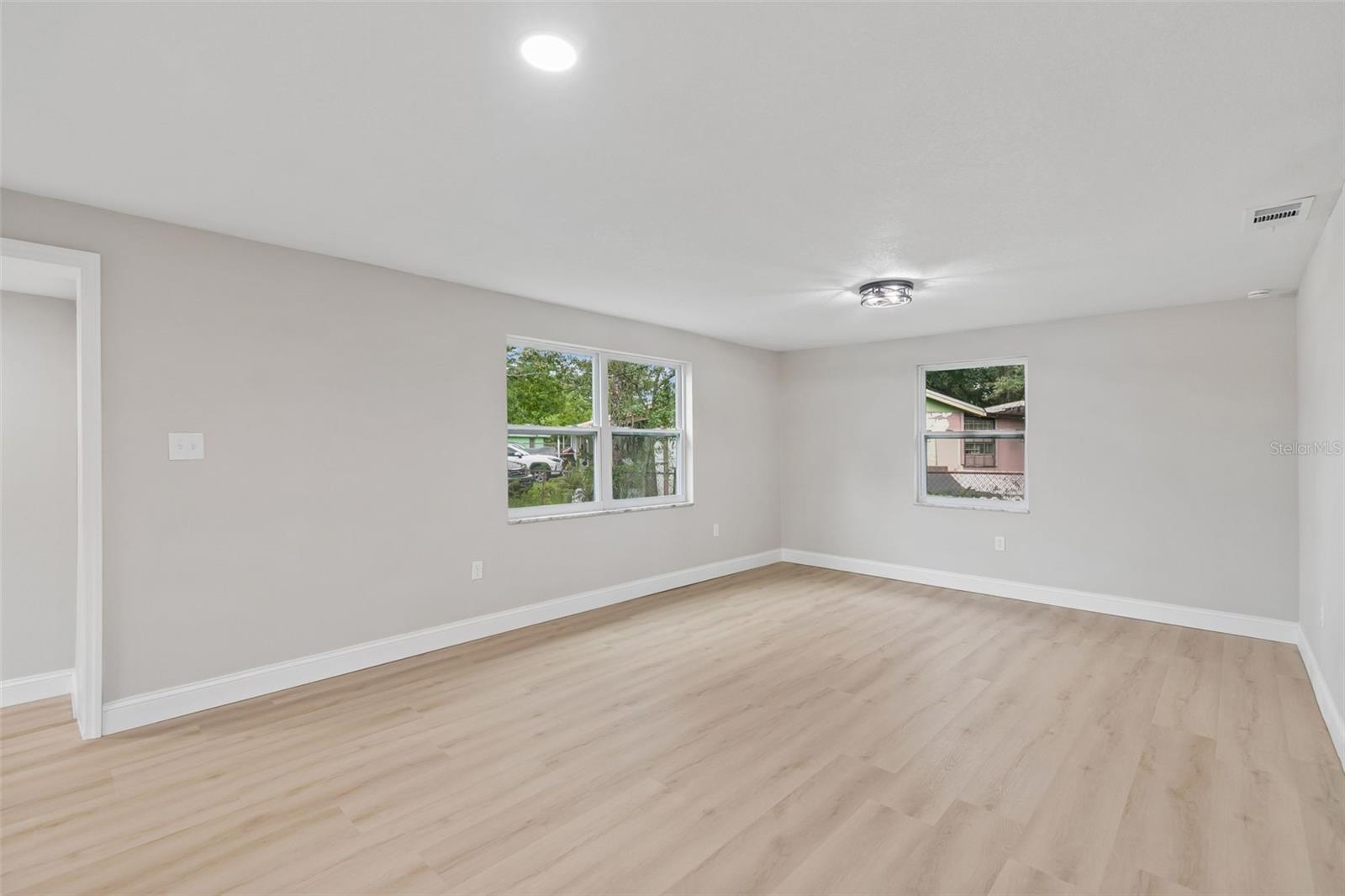 4504 ASHMORE DR — photo 26