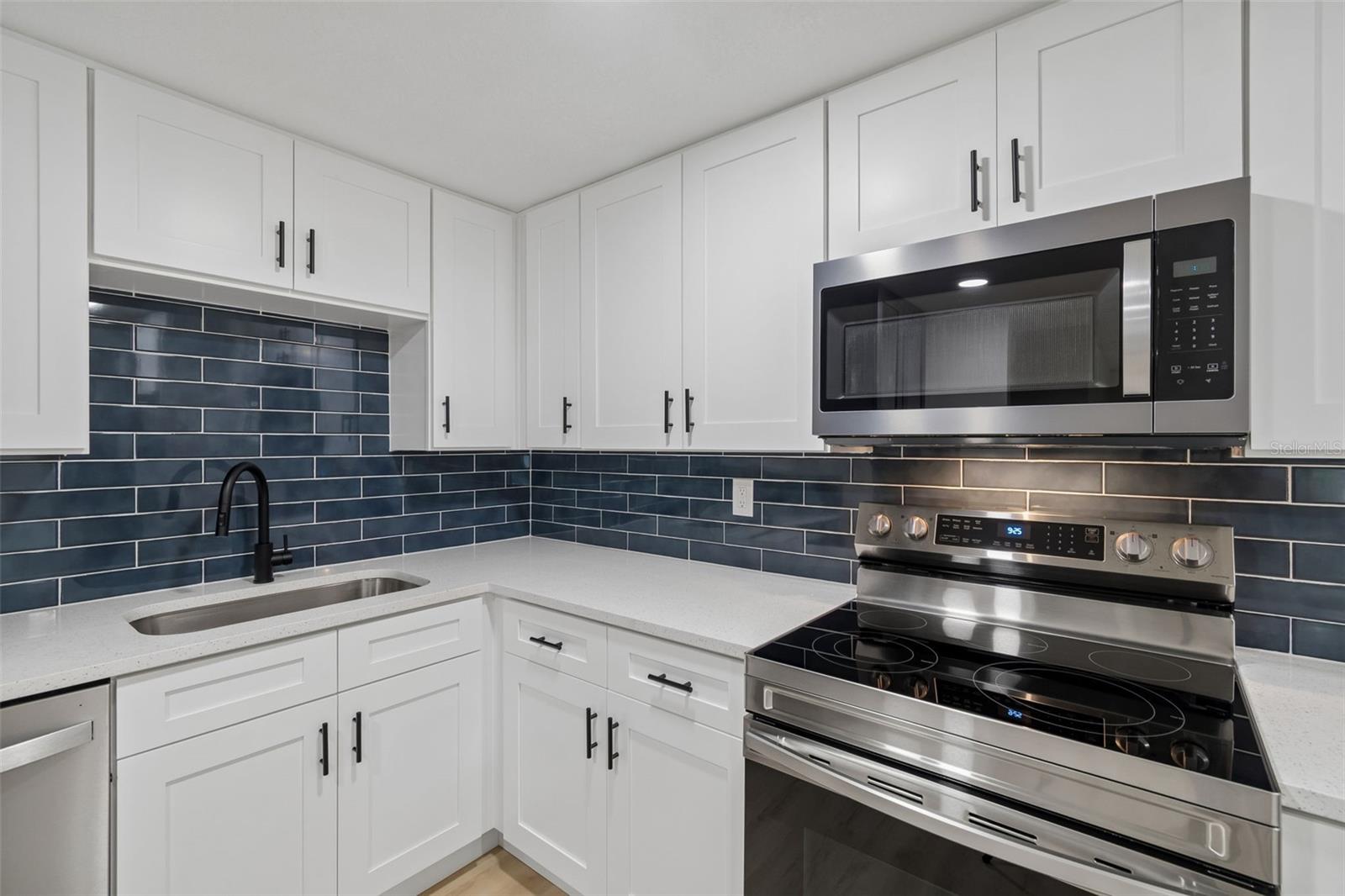 4504 ASHMORE DR — photo 16