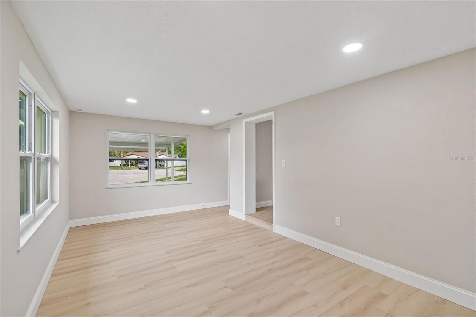 4504 ASHMORE DR — photo 23