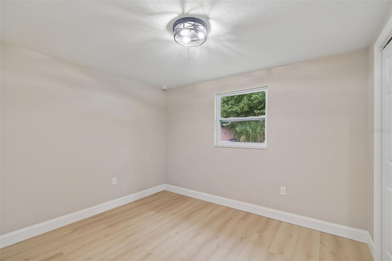 4504 ASHMORE DR — photo 34