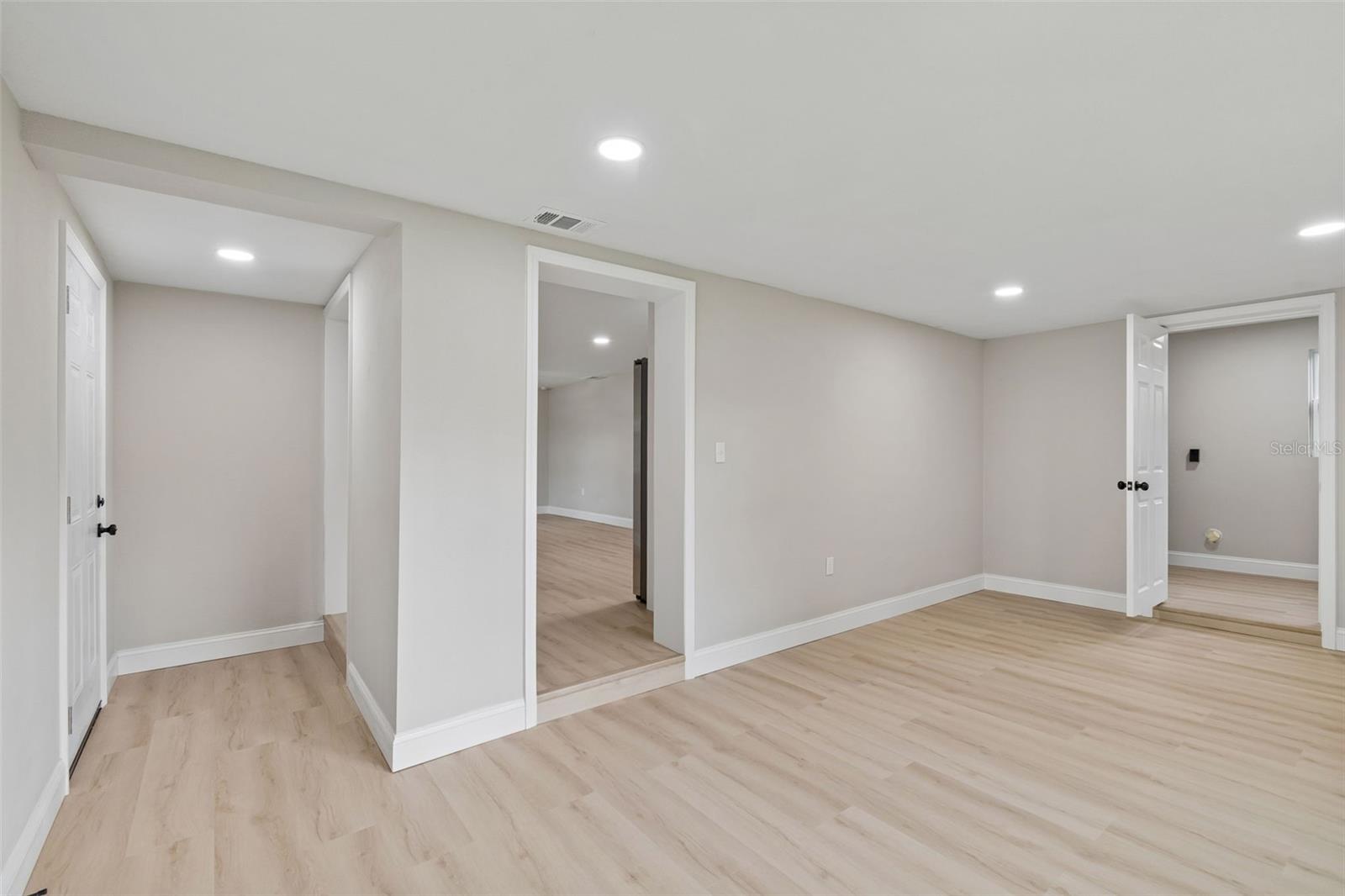 4504 ASHMORE DR — photo 21