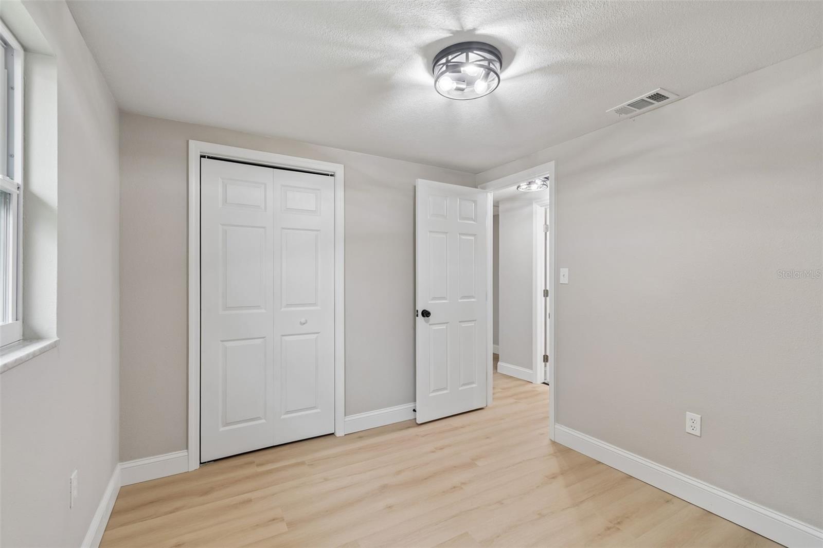 4504 ASHMORE DR — photo 35