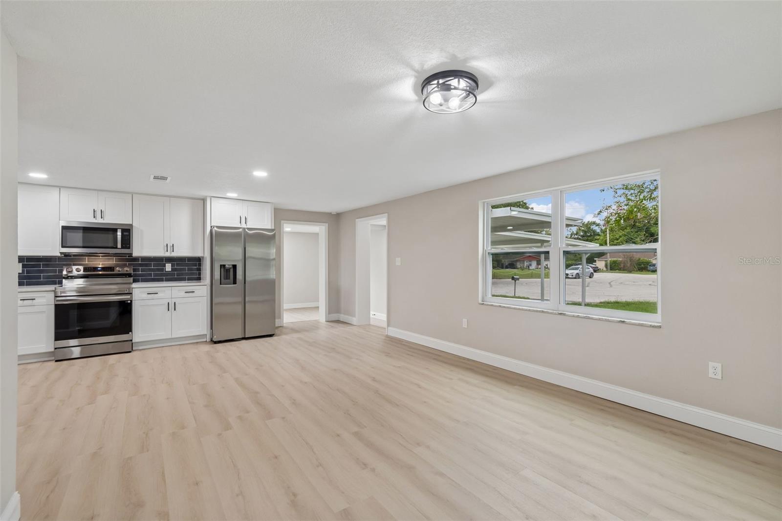 4504 ASHMORE DR — photo 8