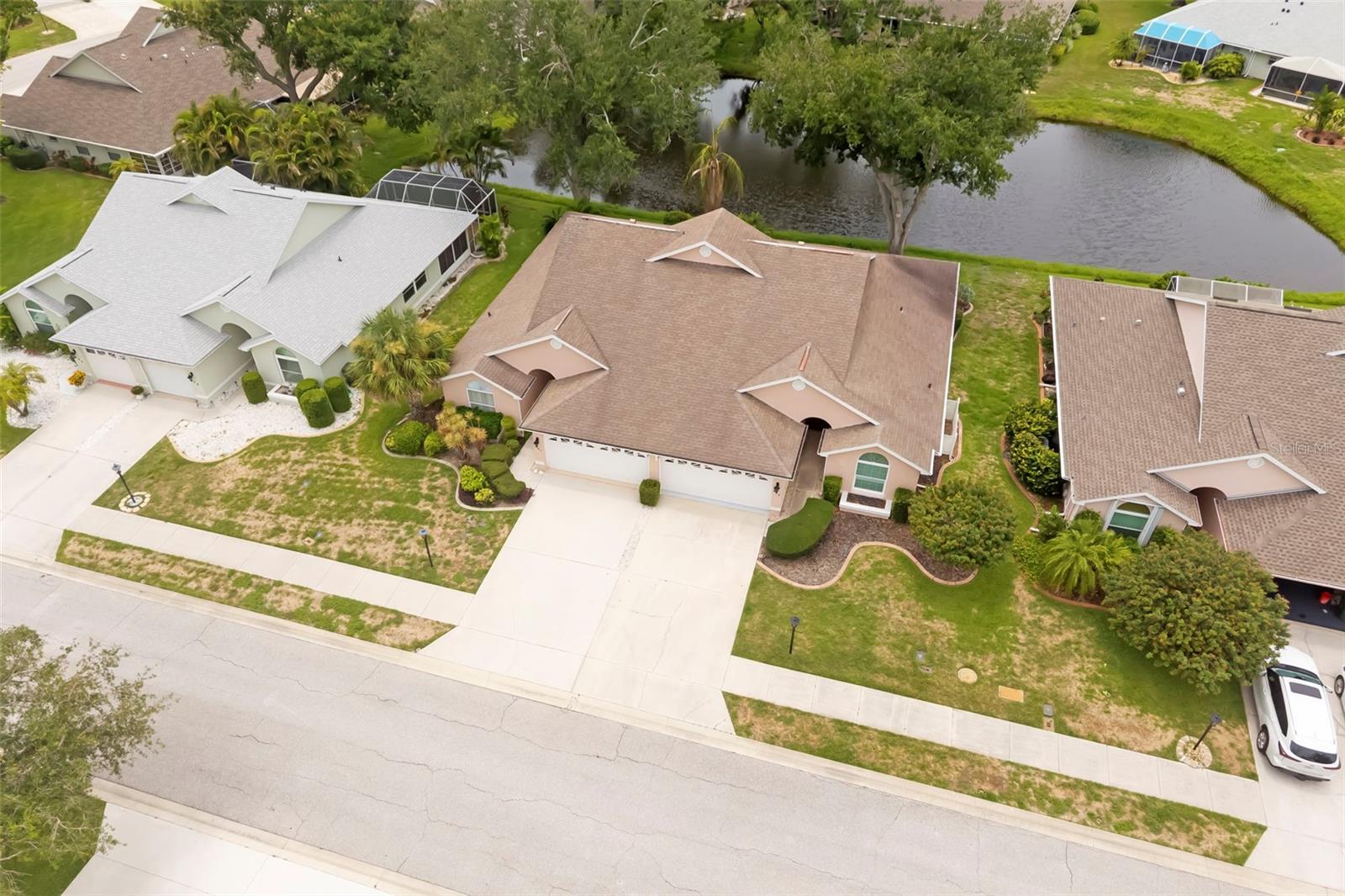841 BAYPORT CIR — photo 41