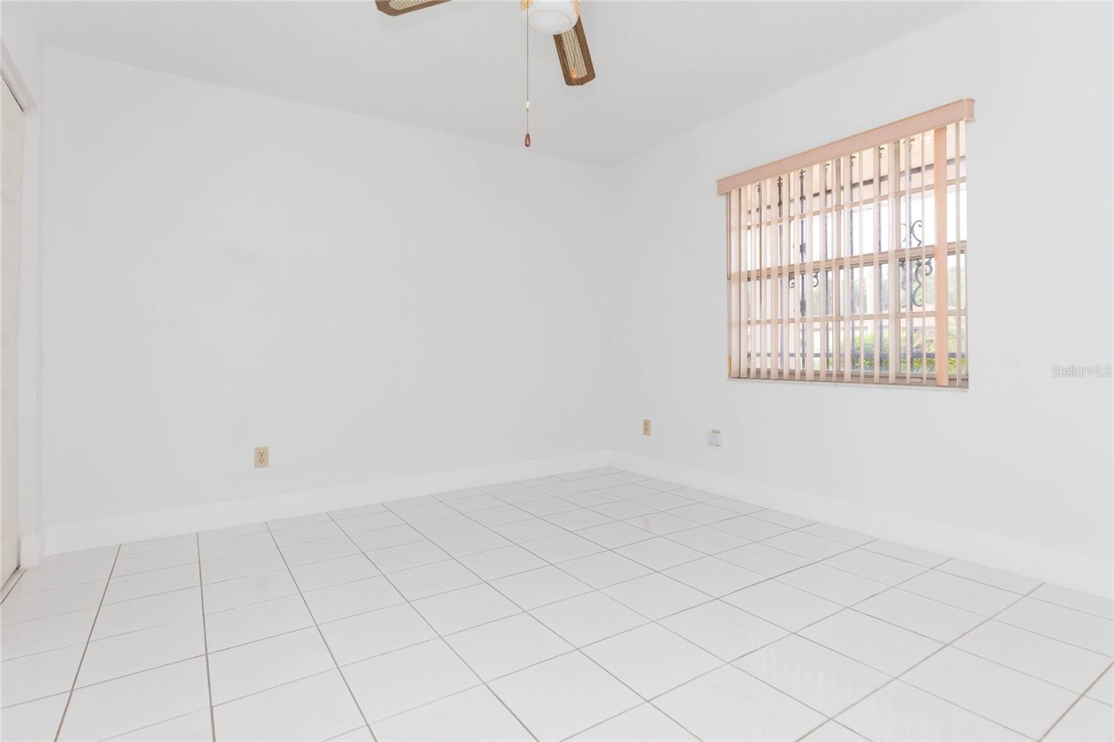 6611 N CLARK AVE — photo 21