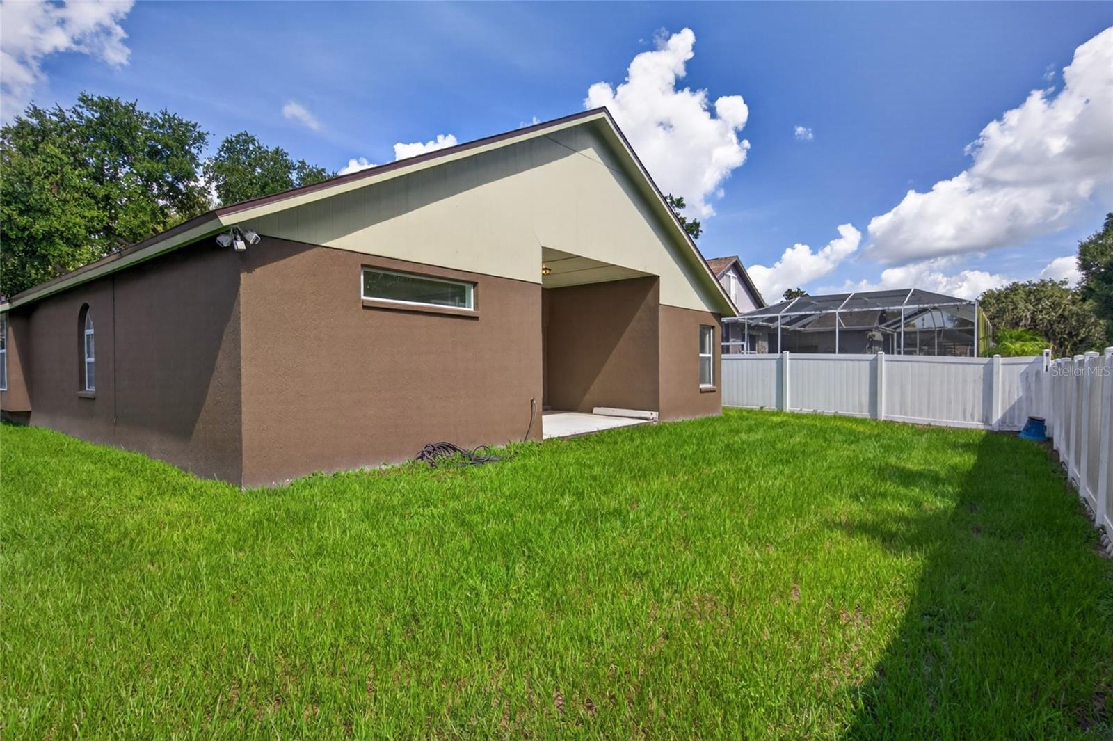 2701 BROOKVILLE DR — photo 32