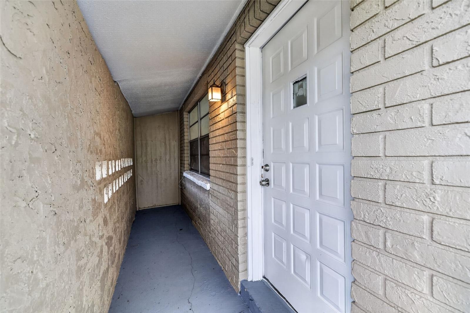 3311 E CHELSEA ST — photo 4