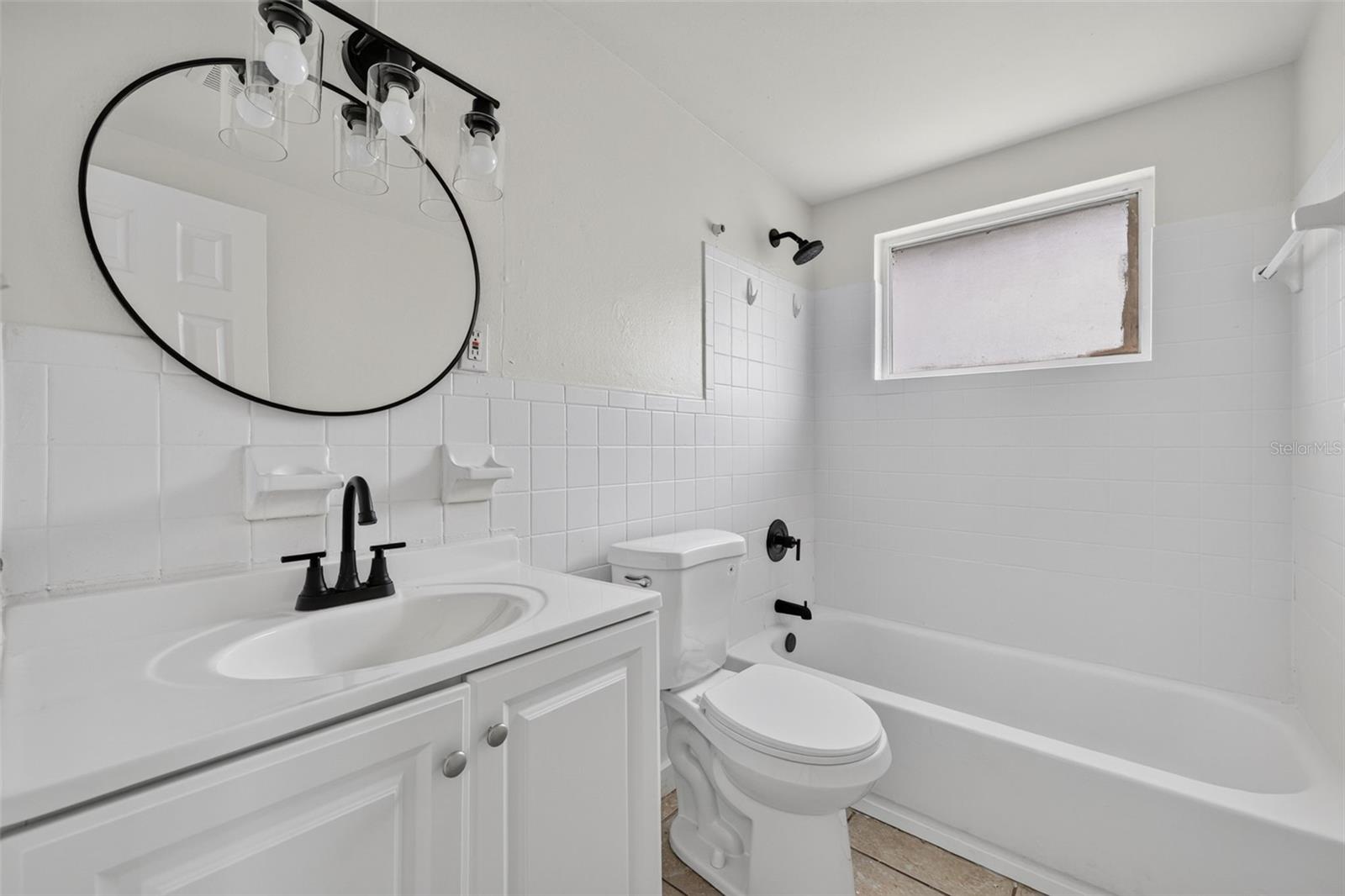 3311 E CHELSEA ST — photo 14