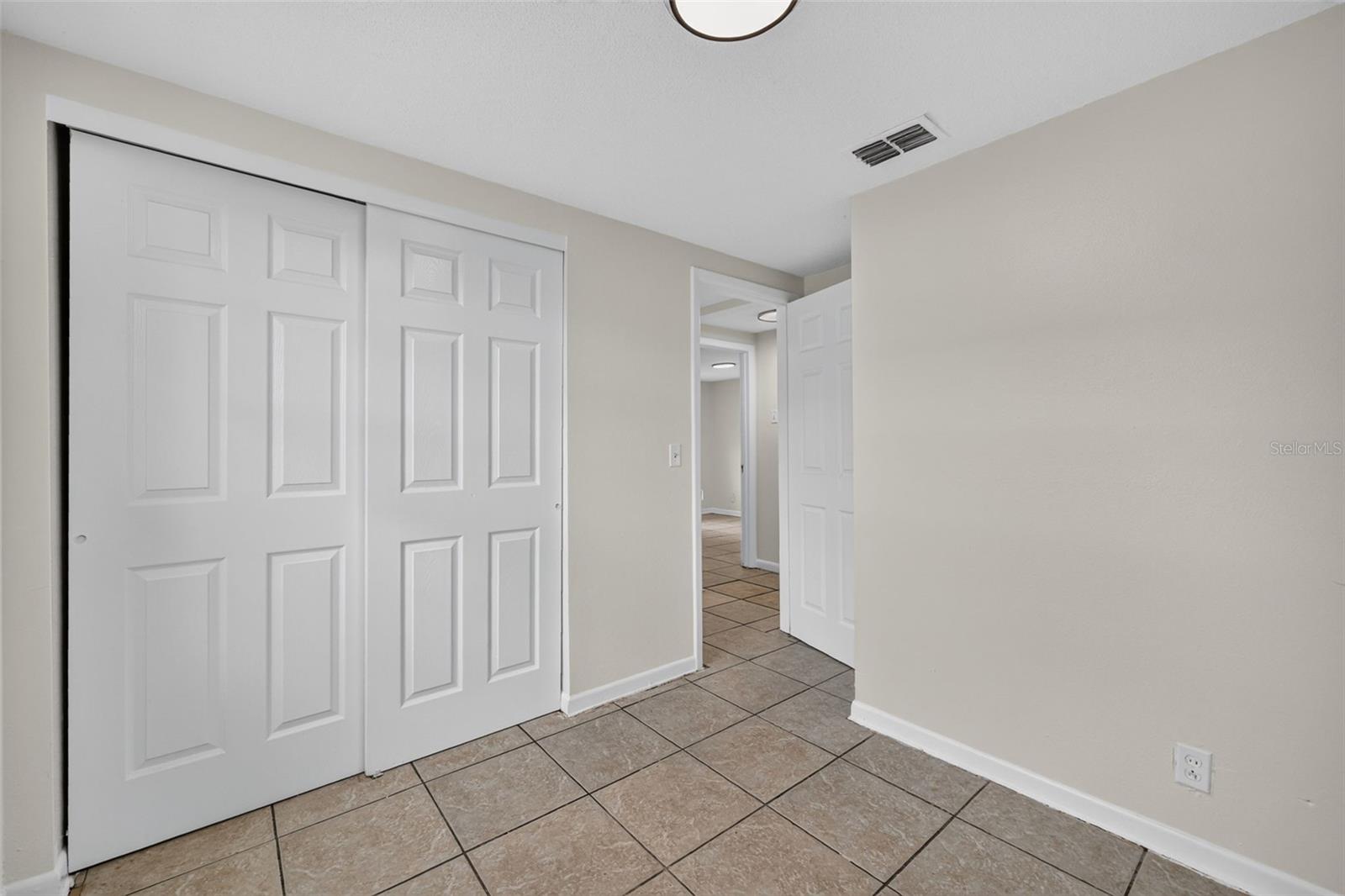 3311 E CHELSEA ST — photo 25