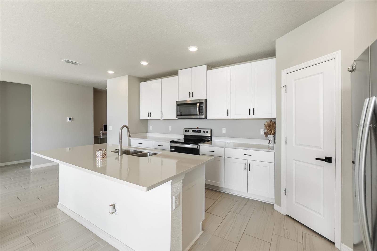 7124 AMELIA RIVER DR — photo 20