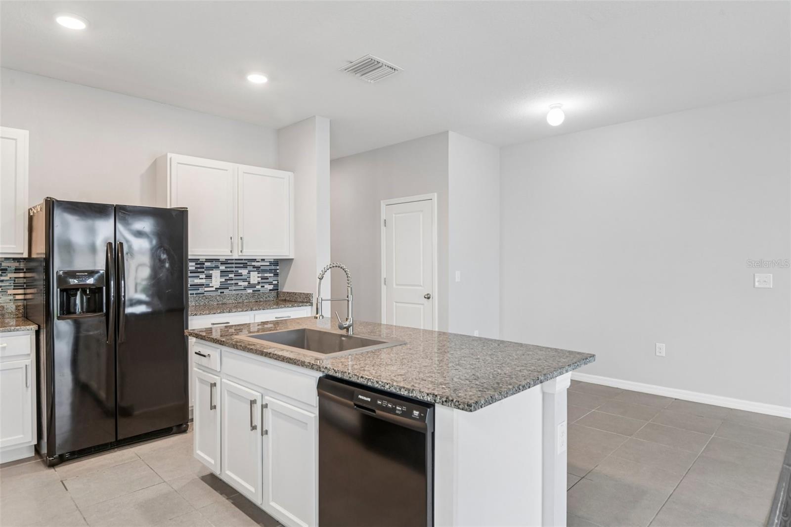 2685 SUNCOAST BLEND DR — photo 7