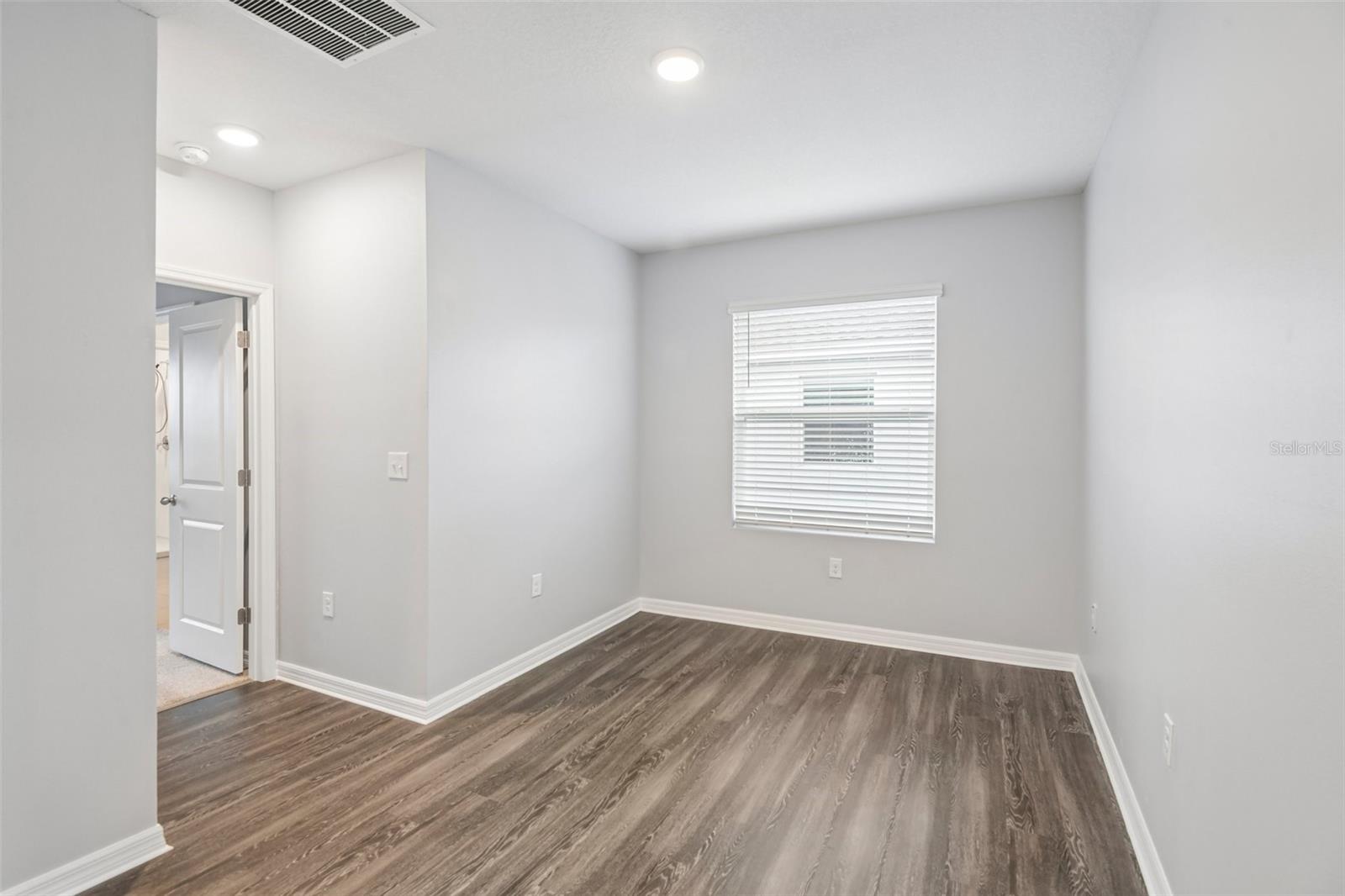 2685 SUNCOAST BLEND DR — photo 24