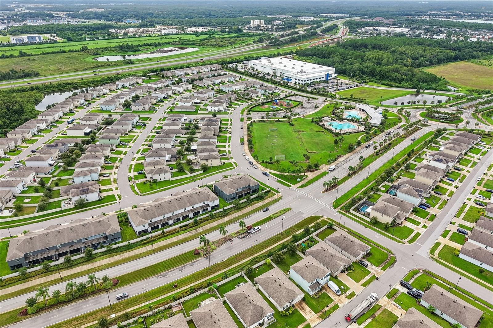 2685 SUNCOAST BLEND DR — photo 40
