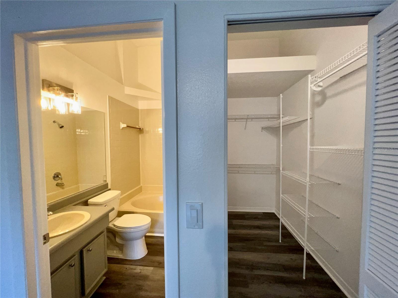 4025 ANGEL OAK CT #203 — photo 32