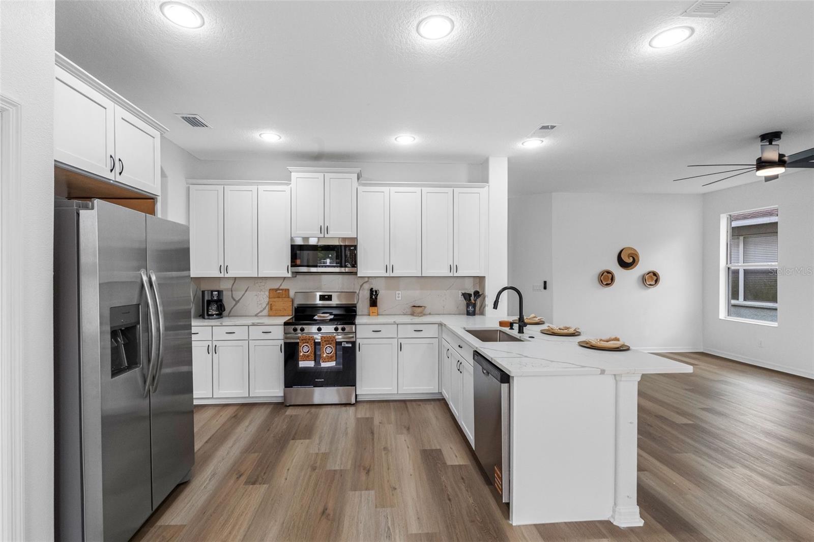 2509 RIVER BRIAR BLVD — photo 2