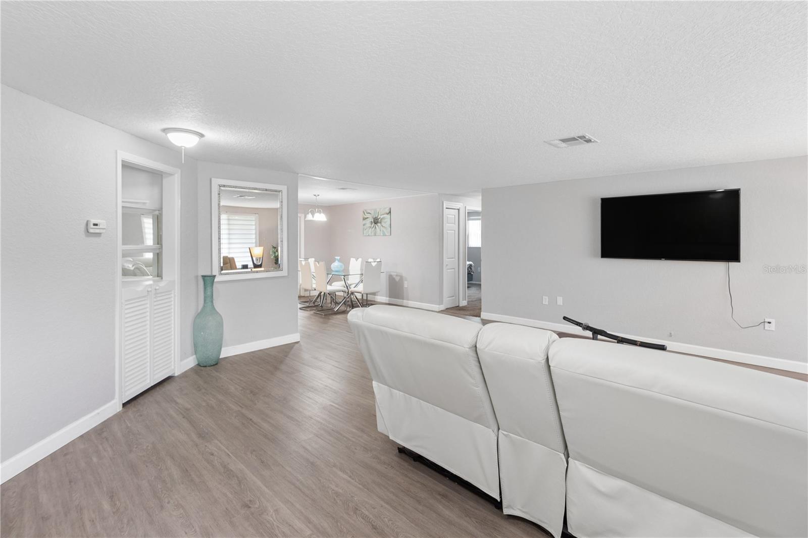 9733 DICK ST — photo 11