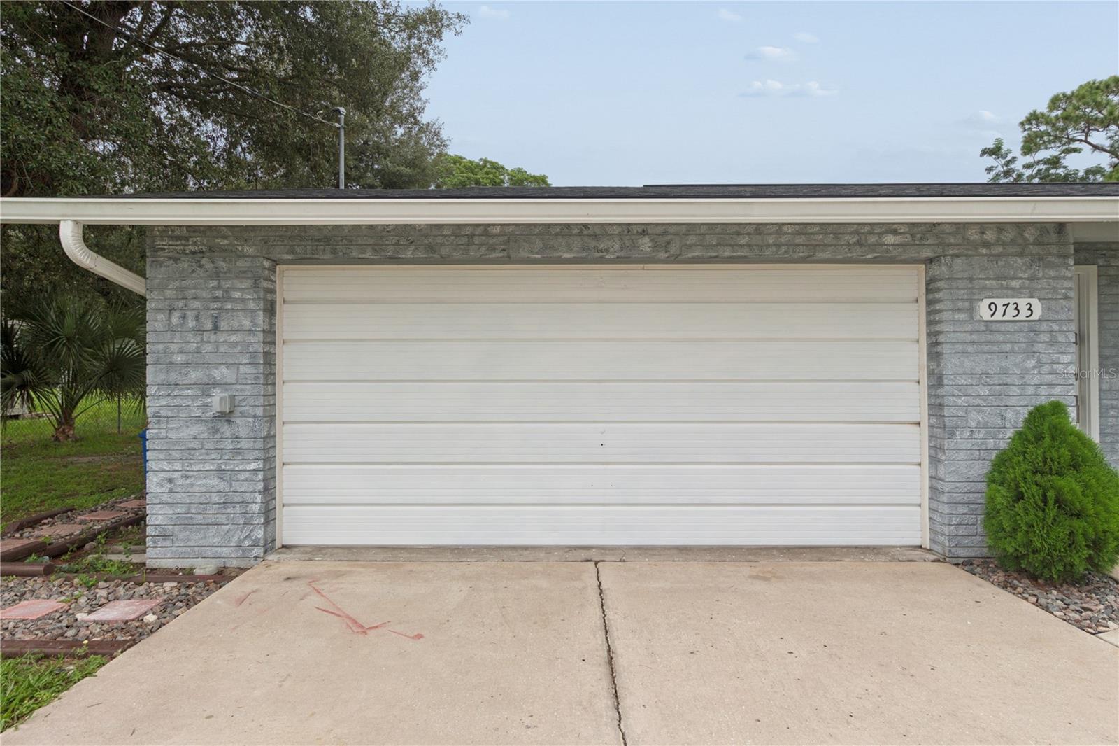 9733 DICK ST — photo 3