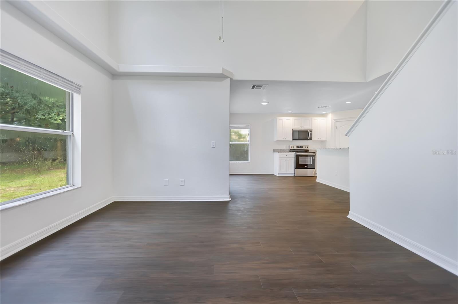 7415 OXFORD GARDEN CIR — photo 3