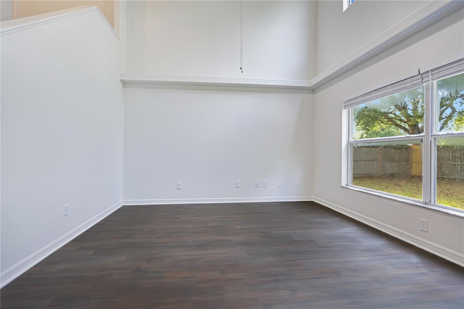 7415 OXFORD GARDEN CIR — photo 5