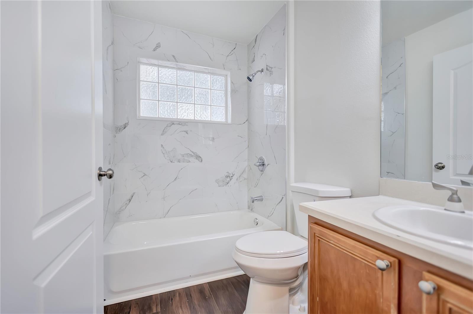7415 OXFORD GARDEN CIR — photo 18