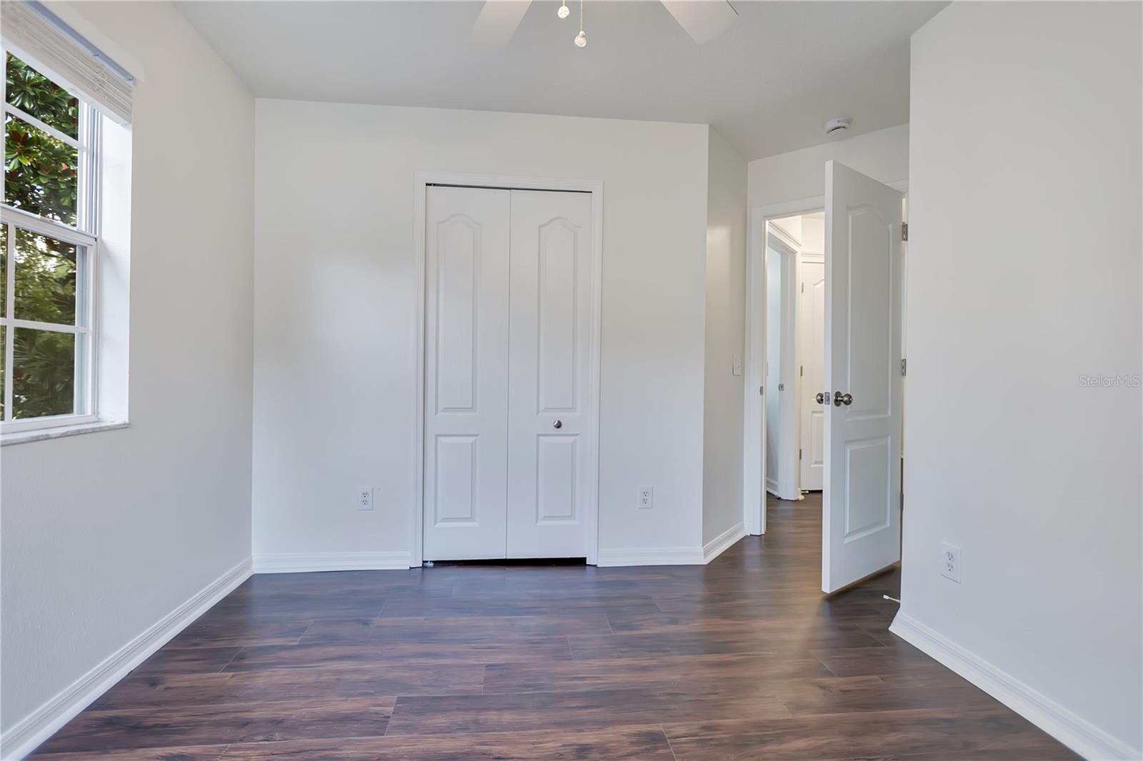 7415 OXFORD GARDEN CIR — photo 15