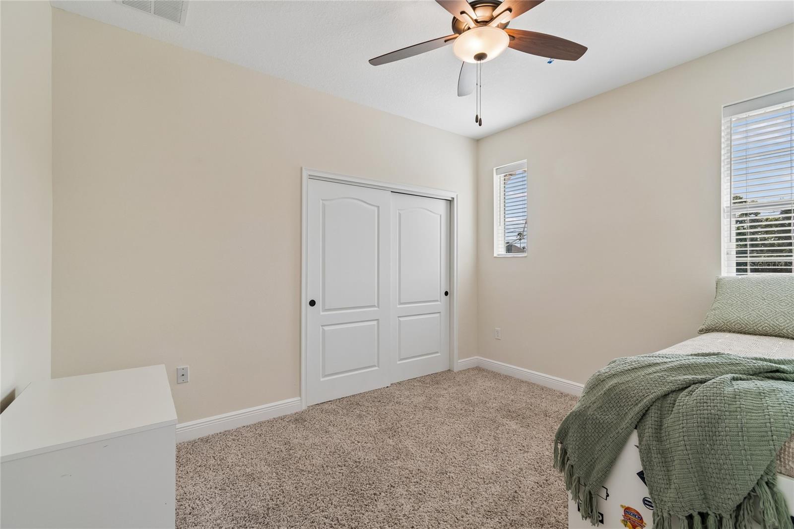 110 S BEVERLY AVE — photo 16