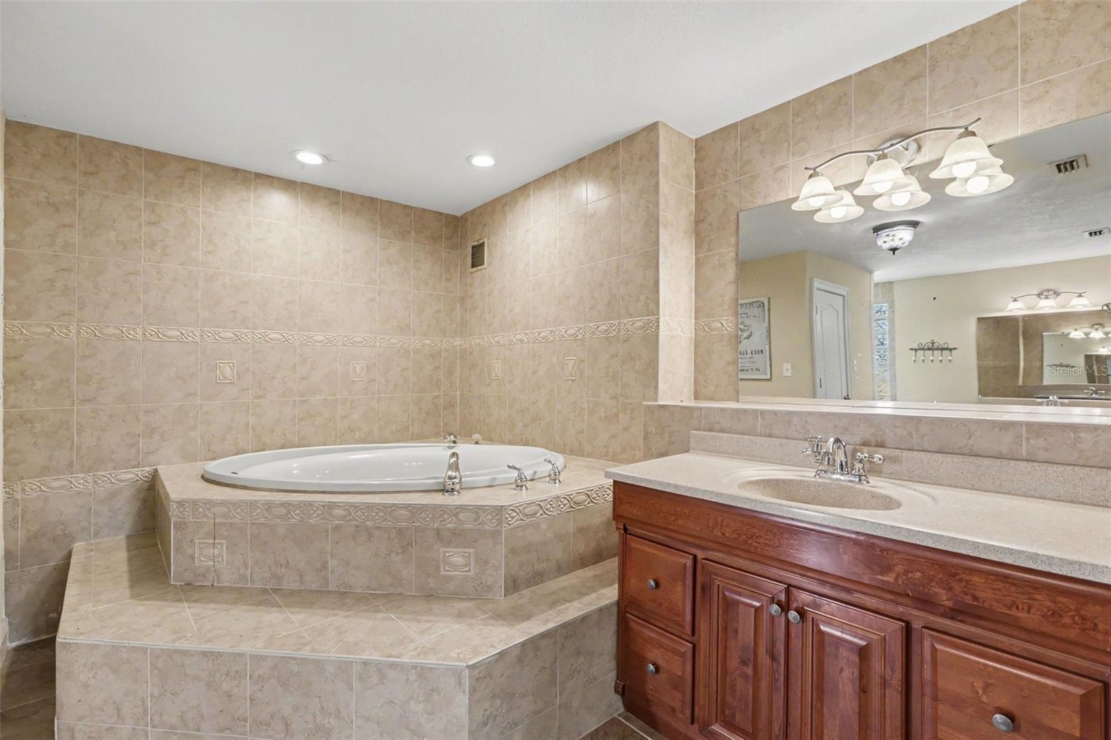 1307 BRANTWOOD DR — photo 15