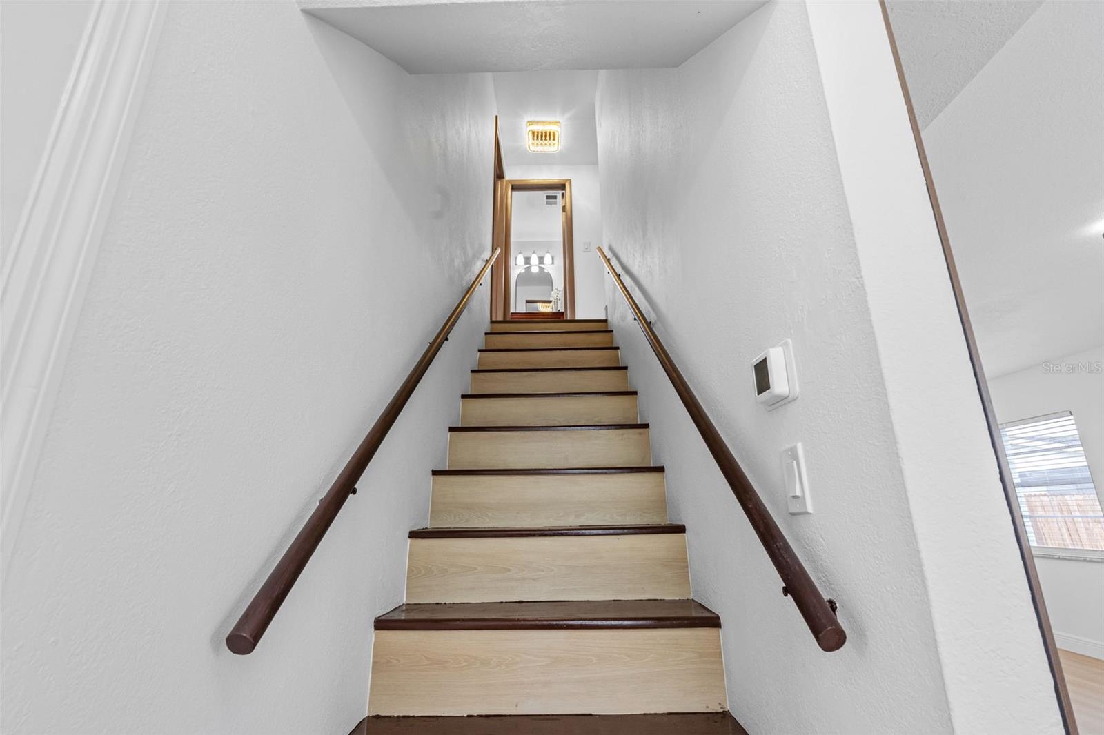 230 BEVERLY BLVD — photo 16