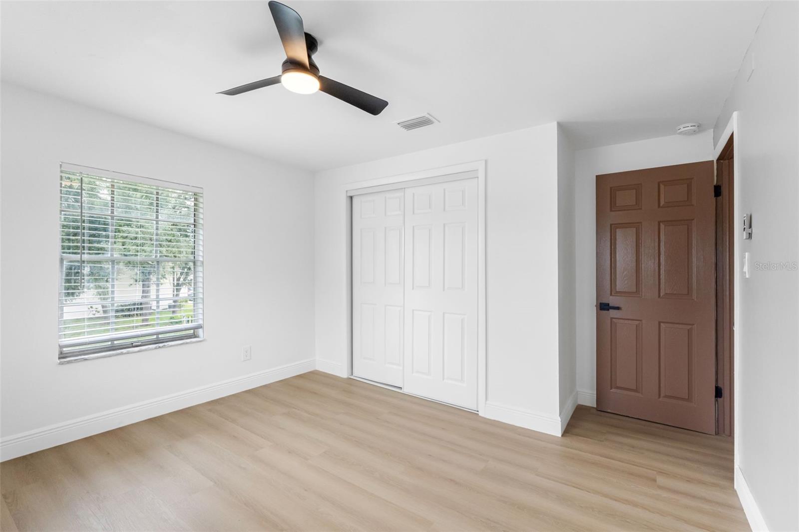 230 BEVERLY BLVD — photo 26